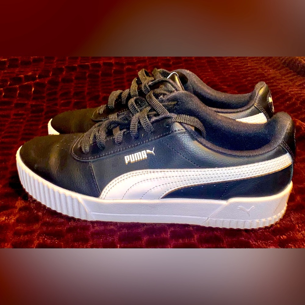 Puma Black/white woman sneaker